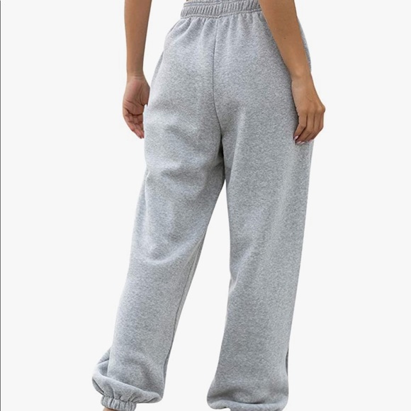 Flexible Grey Comfortable lounge pants with pockets - Picture 2 of 7